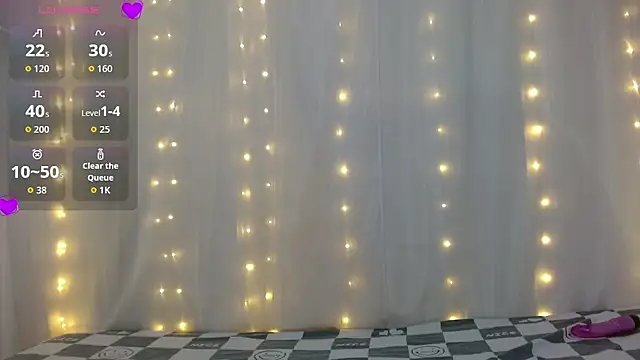 NoraParkeer online show from November 4, 8:36 pm