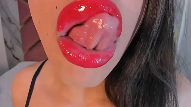 sweet Elizabeth online show from March 19, 1:15 pm