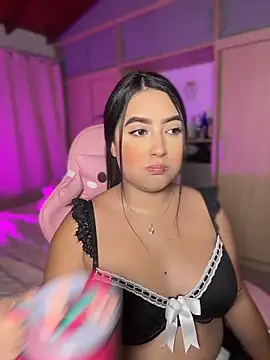 Emiily Moore1 online show from May 26, 1:16 am