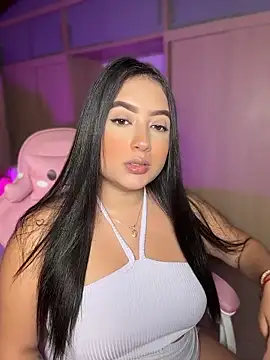 Emiily Moore1 online show from May 14, 11:10 pm