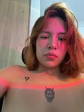 aliciia 23 online show from May 17, 10:31 pm
