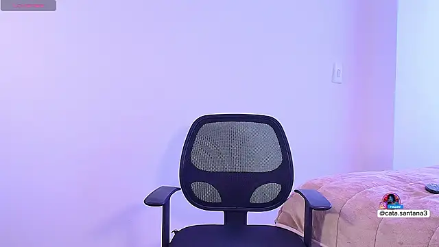 Cataliina Santhana online show from February 3, 7:07 pm