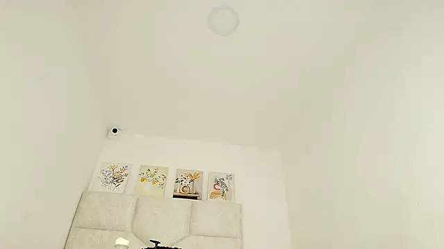 elizawiliamst online show from May 8, 4:43 pm