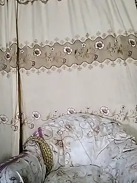 Vyxen   online show from January 6, 5:22 am