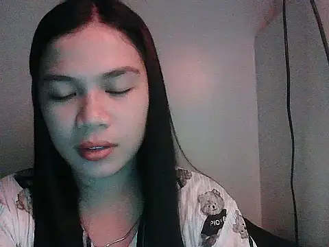 Zachariah 05 online show from May 21, 1:42 pm