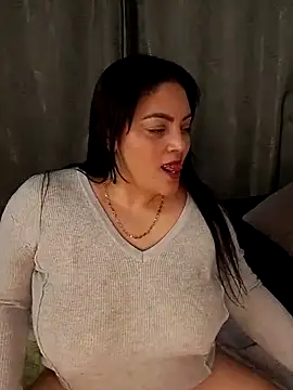 tiffany Johnson1 online show from May 18, 2:32 am