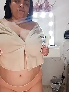 tiffany Johnson1 online show from May 16, 2:36 am