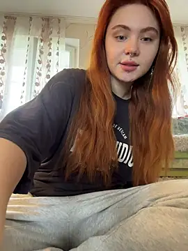 LunaMillie online show from May 16, 10:36 am