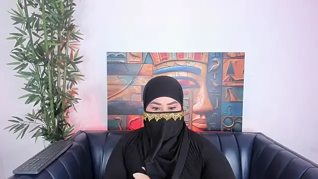 samanee konn online show from October 24, 7:10 pm