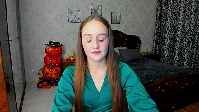 SabrinaCandi online show from November 4, 3:44 am