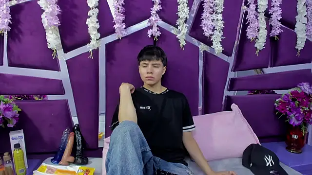 Bruno Cruzz online show from February 20, 2:54 am