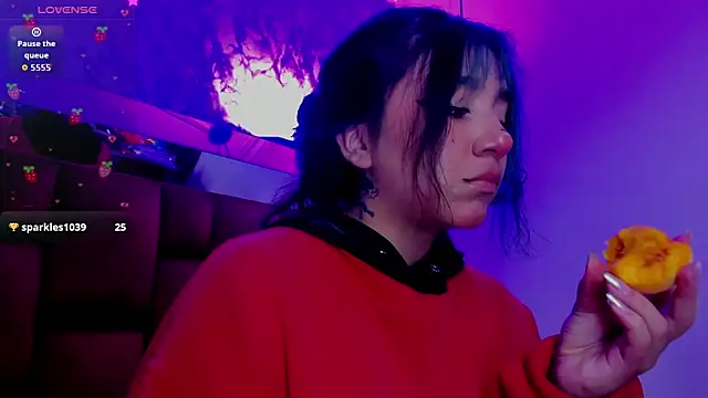 sophiievv online show from April 27, 8:39 pm
