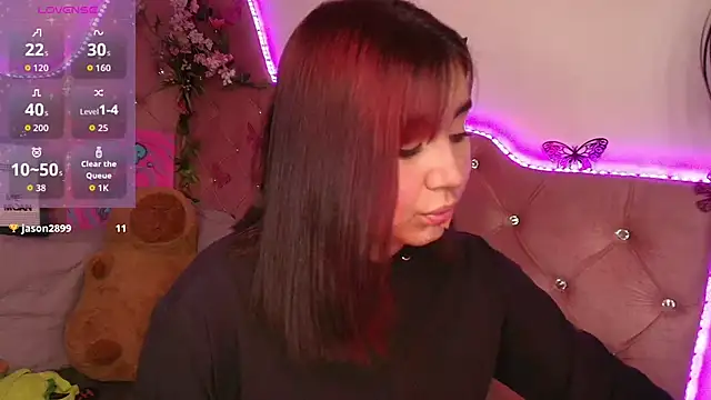 sophiievv online show from November 8, 7:30 pm