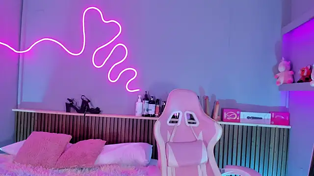 SammyRose  online show from June 20, 8:34 pm