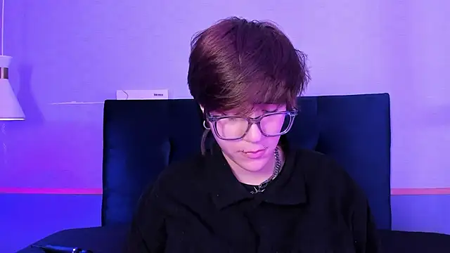 Tsuki Maru online show from March 17, 9:30 pm