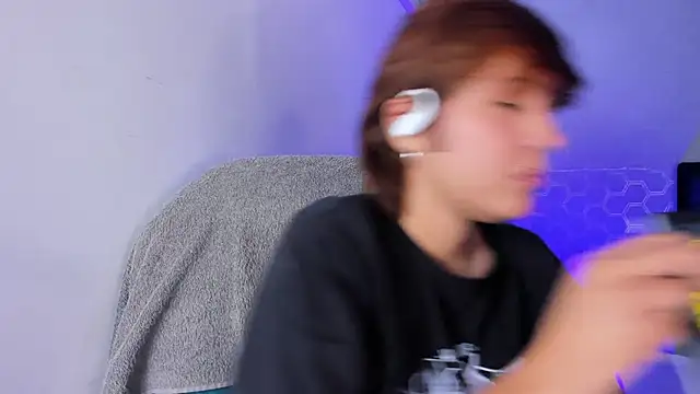 Tsuki Maru online show from May 9, 12:56 am