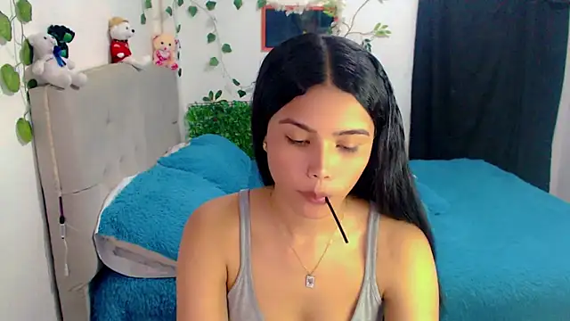 Chiara latina online show from September 22, 11:36 pm