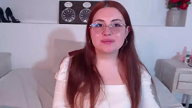 Vicluxxx online show from December 3, 4:20 pm