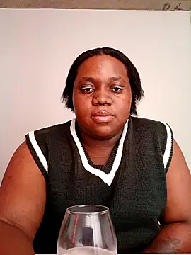 Gyminae online show from November 19, 12:49 pm