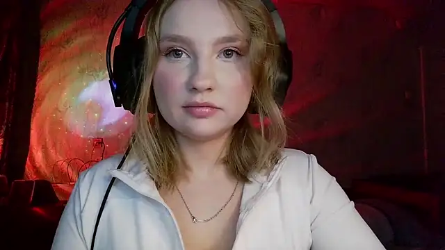 pr In cess  online show from April 29, 9:31 pm