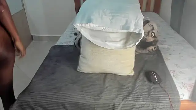 Handsomesesame online show from September 20, 5:17 am