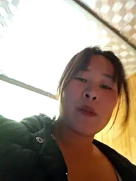 ALIENHR38 online show from February 25, 7:07 am