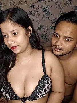 priyaverma00 online show from May 22, 4:43 am