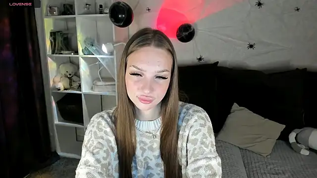 AliceLababy  online show from October 26, 3:13 am