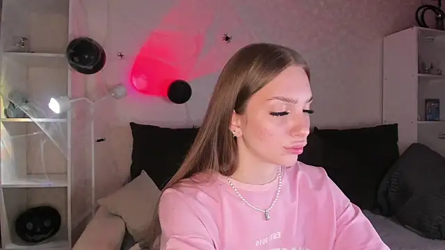 AliceLababy  online show from November 3, 4:27 am