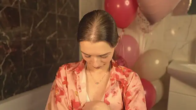 RoxieBolich online show from October 17, 2:31 pm