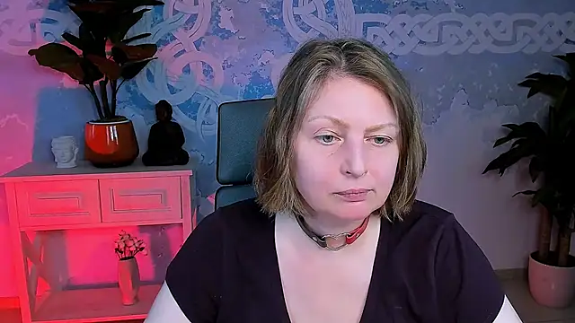 TiffanyBrauny online show from September 25, 11:09 am