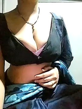 Hottestgirll online show from October 13, 8:22 pm