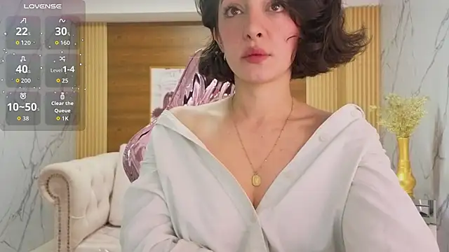 sara lopez s online show from May 13, 1:39 pm