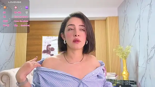 sara lopez s online show from May 23, 1:53 pm