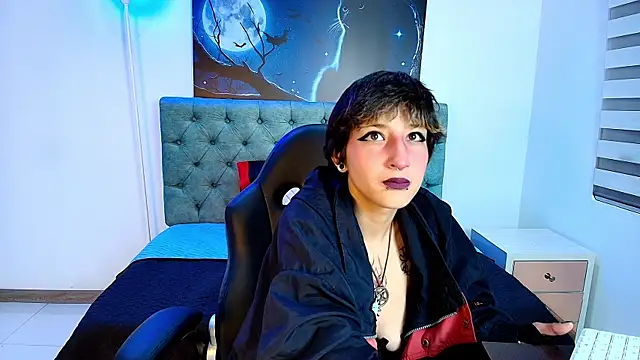 IsabelCortezz online show from October 1, 11:59 am
