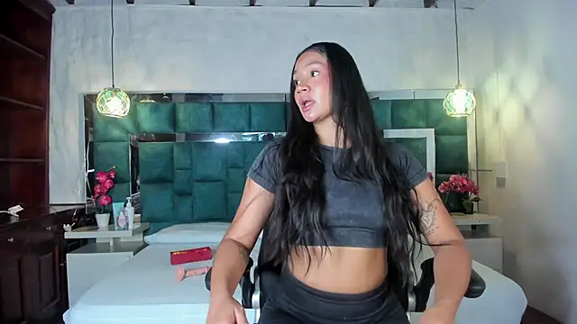sofia gomez1  online show from October 3, 5:45 am