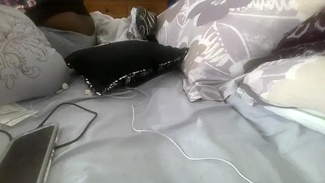 prettymaa online show from January 6, 6:44 pm