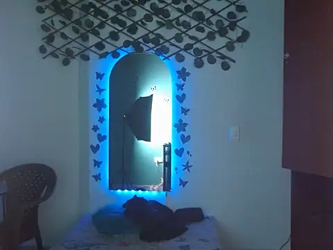 canelasexy 1 online show from December 15, 7:30 pm