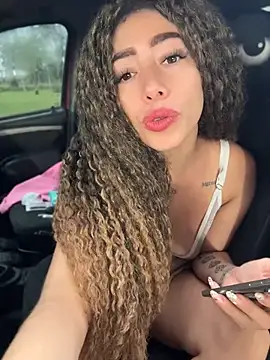 roxyrougee online show from May 15, 11:24 am