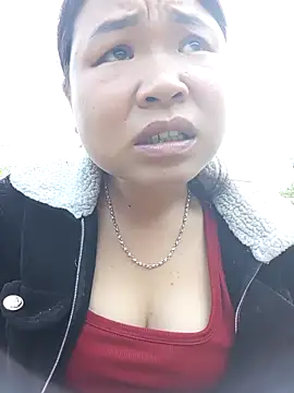 may-squirl online show from November 16, 5:31 am