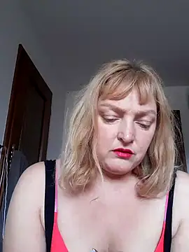 LiluLiluLilu online show from October 8, 3:05 pm