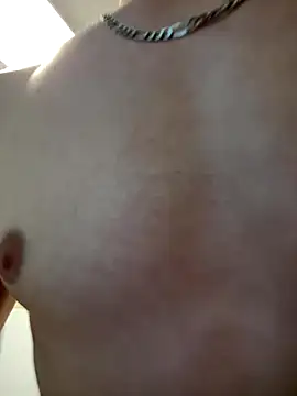 Snapshot of tinyolha chatting on October 25, 3:52 pm tinyolha online show from October 25, 3:52 pm