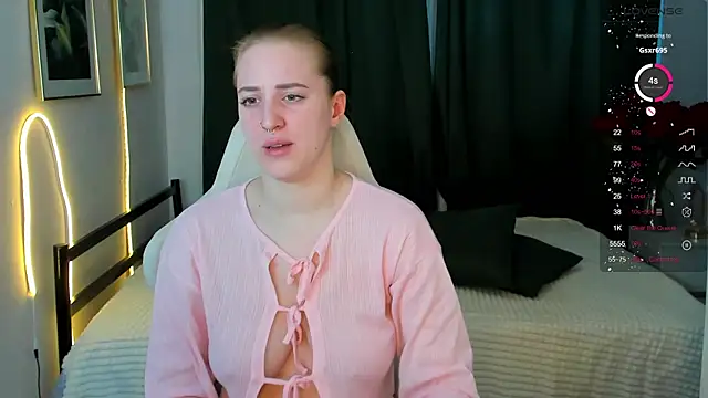 Alice Cire online show from April 2, 12:52 am