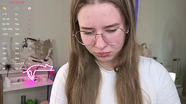 JenLottie online show from October 3, 2:00 pm
