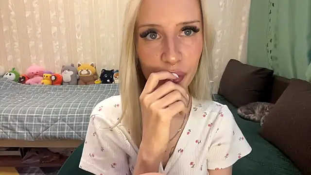 SwitchedFiver online show from September 30, 6:19 am