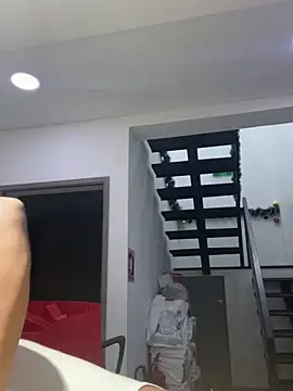 TiffanyyLam online show from December 18, 4:34 pm