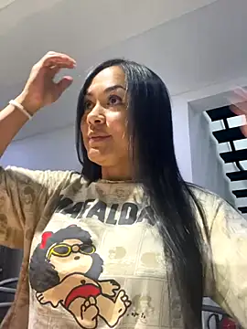 TiffanyyLam online show from November 1, 11:36 am