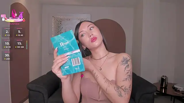 AnnaHoffman  online show from September 18, 12:58 pm