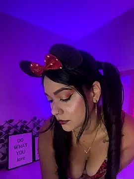 Mariana Montes online show from October 28, 7:52 pm