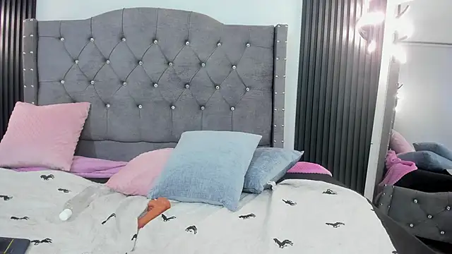 Parys Hot online show from October 29, 5:12 am